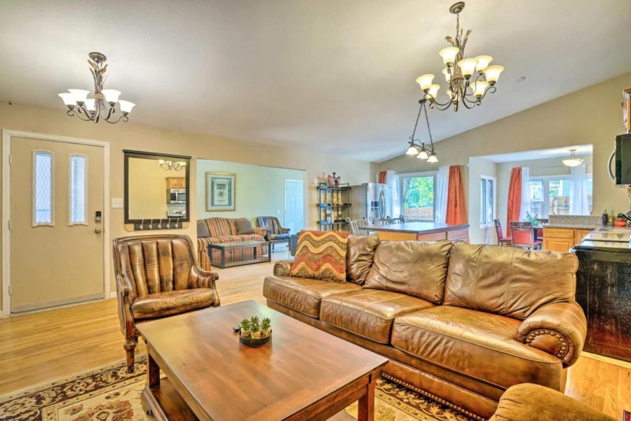 Westside Large Home Колорадо Спрингс Екстериор снимка