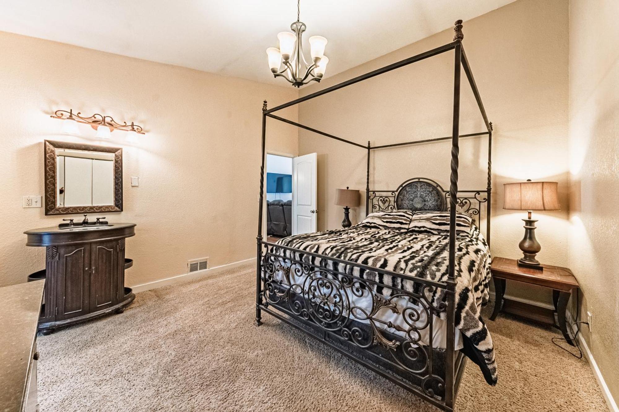 Westside Large Home Колорадо Спрингс Екстериор снимка